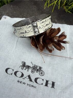 Coach White Signature Logo Enamel Bangle Bracelet with Dust Bag